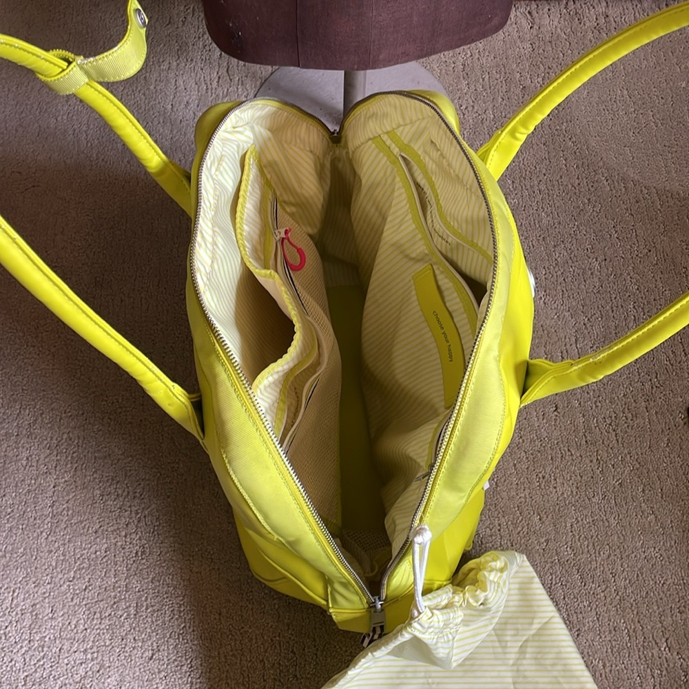 Lululemon Happy Hatha Hour Gym Bag - Picture 3 of 14